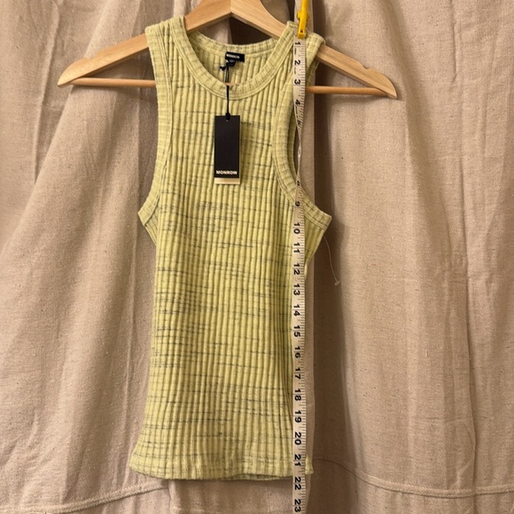 Monrow Ribbed Tank Top - Picture 6 of 8